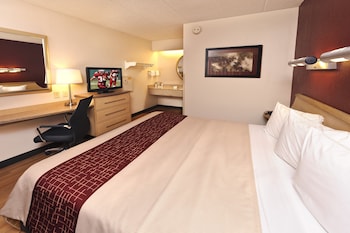 Standard Room, 1 King Bed (Smoke Free)