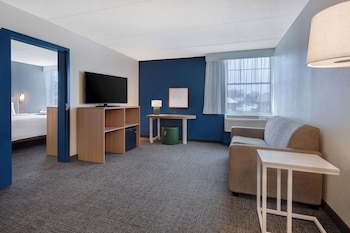 Suite, 1 King Bed
