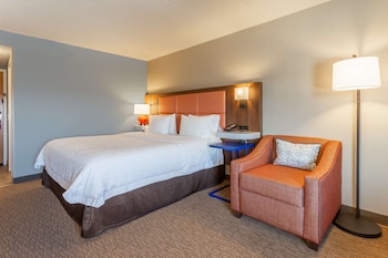 Standard Room, 1 King Bed