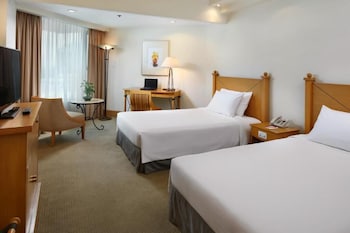 Deluxe Room Twin Beds