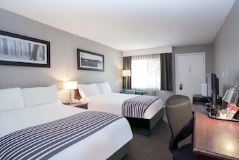Room, 1 Queen Bed (Run of House, 1 Queen Bed)