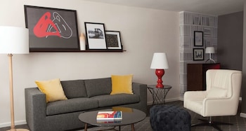Junior Apartment, 1 King Bed