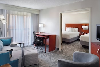 Suite, Multiple Beds