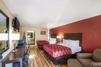 Standard Room, 2 Queen Beds, Non Smoking