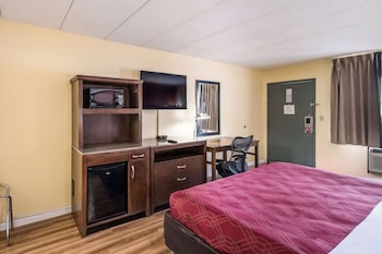 Standard Room, 1 King Bed, Non Smoking