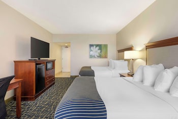 Standard Room, 2 Queen Beds, Non Smoking, Oceanfront
