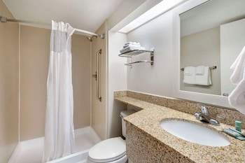 Standard Room, 2 Queen Beds, Non Smoking (Pet Friendly)