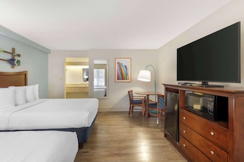 Standard Room, 2 Queen Beds, Non Smoking