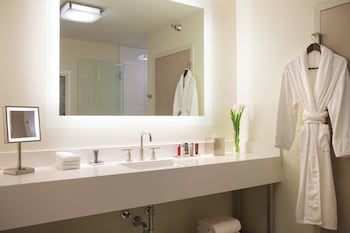 Club Room, 2 Double Beds, City View