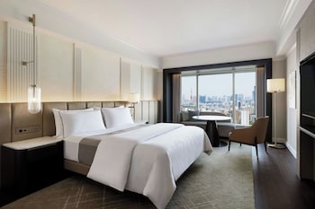 Deluxe Room, 1 King Bed