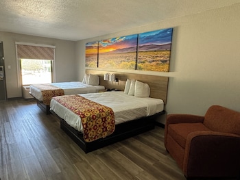 Room, 2 Queen Beds, Non Smoking