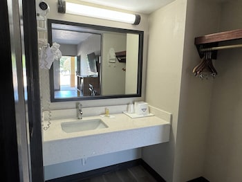 Room, 2 Queen Beds, Non Smoking