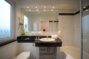 Comfort Room, 1 Double Bed, Refrigerator (Larger Room)