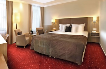 Comfort Room, 1 Double Bed, Refrigerator (Larger Room)