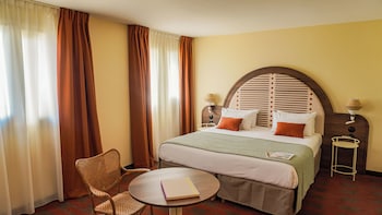 Junior Suite, 1 Double Bed with Sofa bed