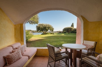 Junior Suite, 1 King Bed, Sea View (Contemporary)