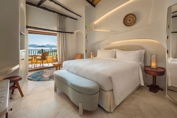 Premium Room, 1 King Bed, Sea View (Contemporary, Terrace)