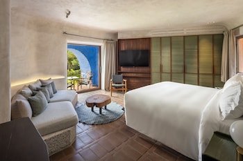 Deluxe Room, 1 King Bed, Garden Access, Garden View (Design, Original Wing)