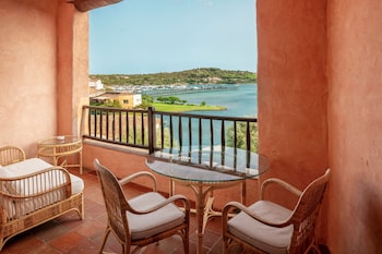 Junior Suite, 1 King Bed, Sea View (Contemporary)