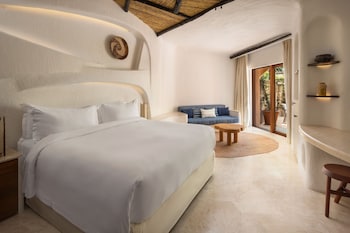 Deluxe Suite, 1 King Bed, Inner View (Contemporary)