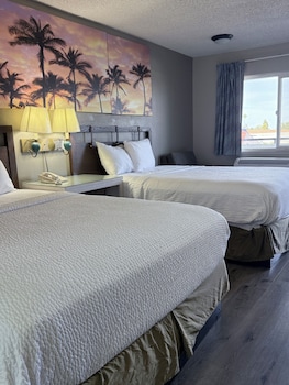 Standard Room, 2 Queen Beds, Smoking