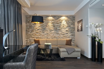 Junior Suite, Club Lounge Access