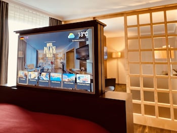 Suite, Club Lounge Access