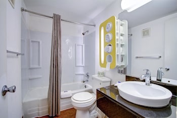 Standard Room, 2 Double Beds, Smoking