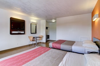 Standard Room, 2 Double Beds, Non Smoking