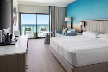 Room, 1 King Bed with Sofa bed, Oceanfront