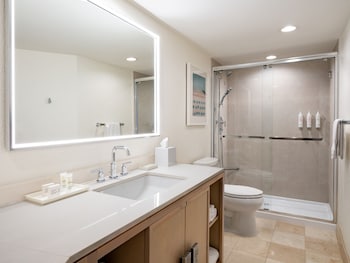Room, 2 Queen Beds, Balcony (View)