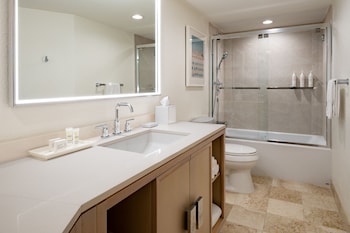 Junior Suite, 1 King Bed with Sofa bed, Balcony