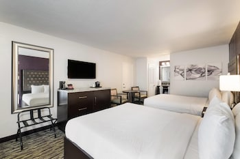 Suite, Multiple Beds, Non Smoking (Pet Friendly)