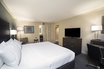 Standard Room, 1 King Bed
