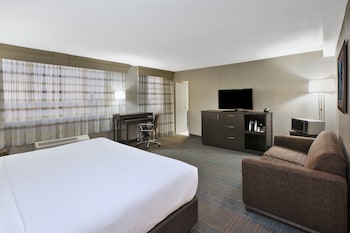 Standard Room, 1 King Bed (High Floor)
