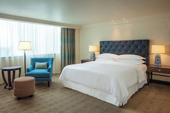 Penthouse, 1 King Bed, Non Smoking (View)