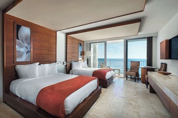 Room, 2 Double Beds, Oceanfront