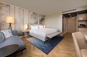 Executive Room, 1 King Bed