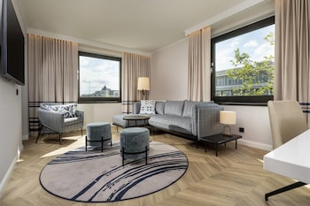 Suite, 1 Bedroom, Corner