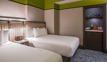 Standard Double or Twin Room, 2 Queen Beds, No Windows
