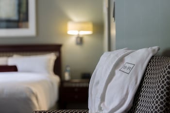 Room, 1 Queen Bed (Smart)