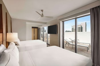 Suite, Multiple Beds, Terrace