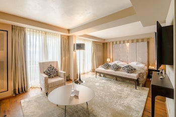 Junior Suite, Lake View
