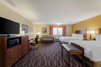 Standard Room, 2 Queen Beds, Non Smoking, Refrigerator & Microwave (with Sofabed)