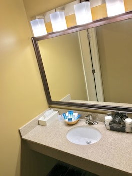 Standard Room, 2 Queen Beds, Non Smoking, Refrigerator & Microwave (with Sofabed)