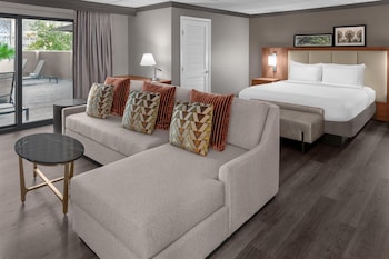 Junior Single Room, 1 King Bed