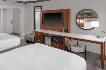Room, 2 Queen Beds (Hearing)
