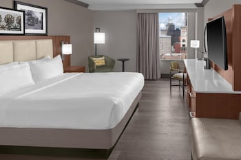 Deluxe Room, 1 King Bed