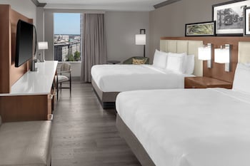 Deluxe Room, 2 Queen Beds