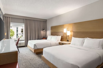 Room, 2 Queen Beds, Accessible (Hearing)